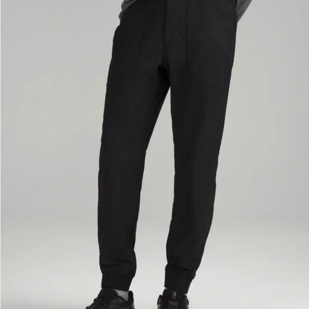 Lululemon Surge Jogger Medium Inseam 30”